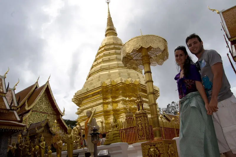 La estupa dorada del templo de Doi Suthep
