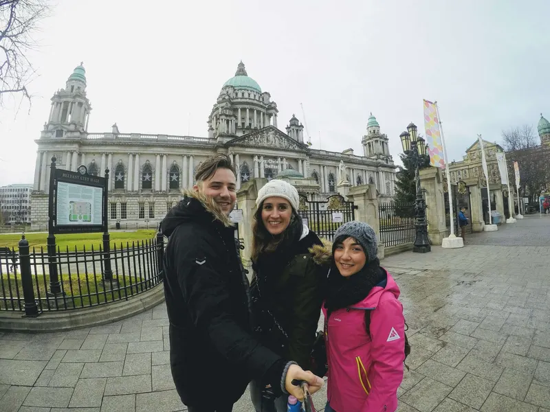 ante el city hall