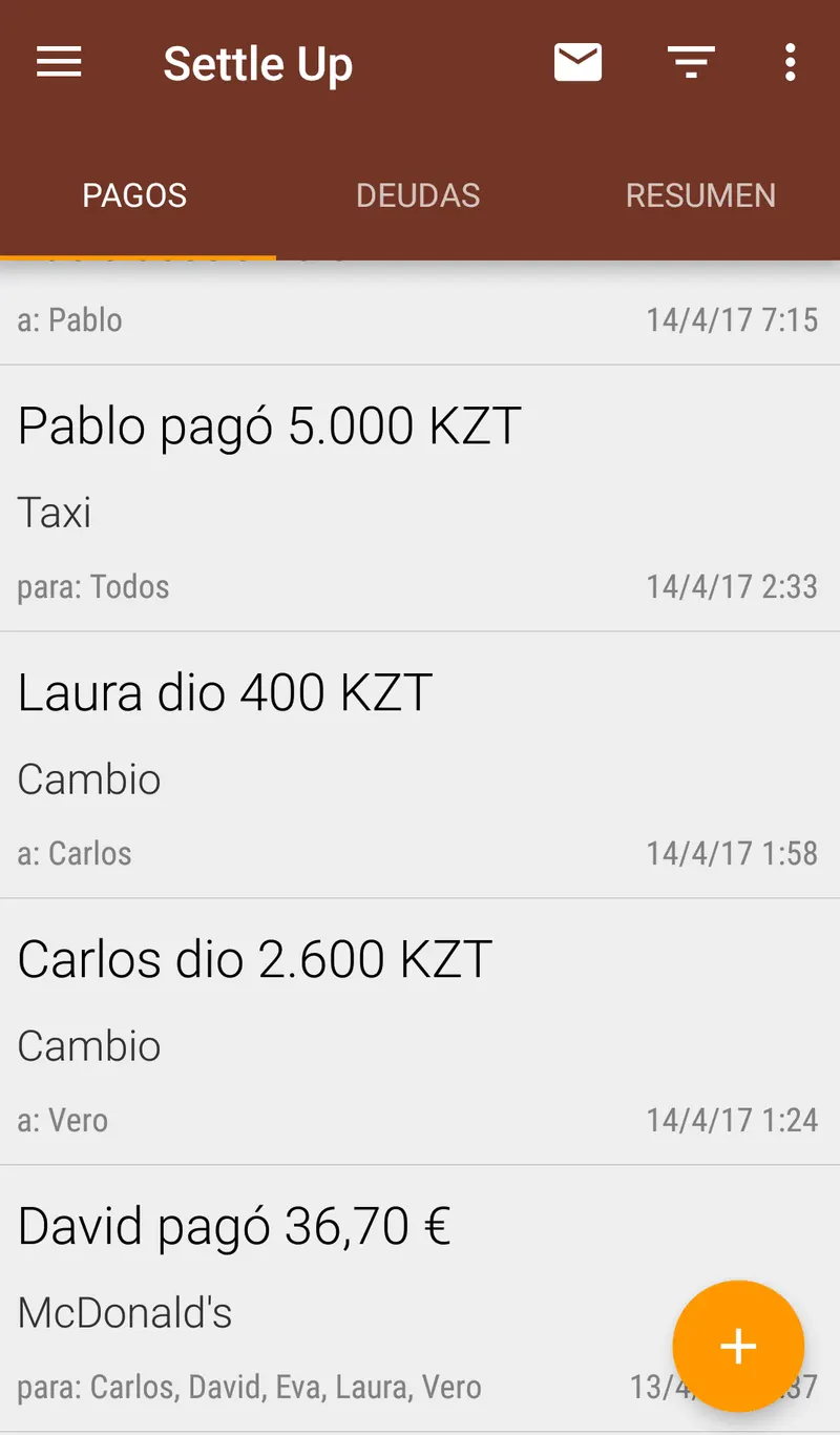 Pantalla de Settle Up con los pagos del grupo de viaje en tenges kazajos