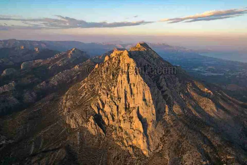 Puigcampana, Ala delta