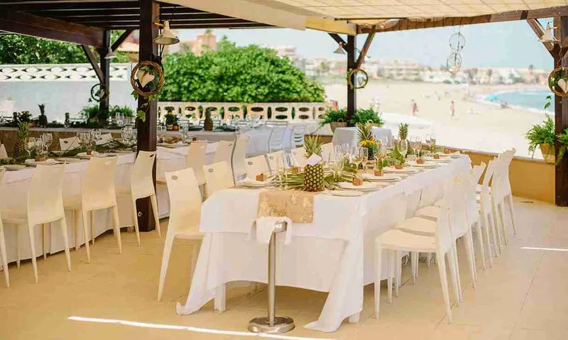 Ángela y Quique el día de su boda en El Noguera, en Dénia
