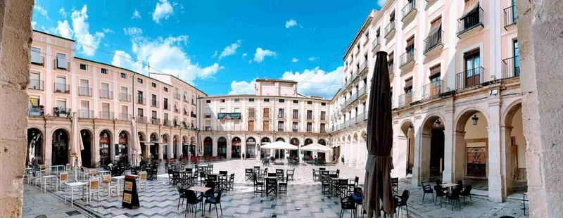 plaza espectacular en Alcoy