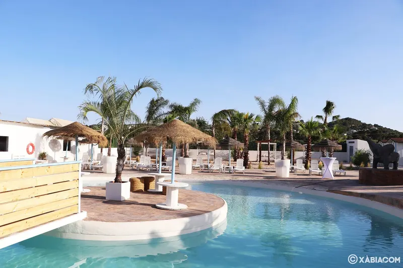 Piscina del chiringuito Isla Bonita, en Jávea