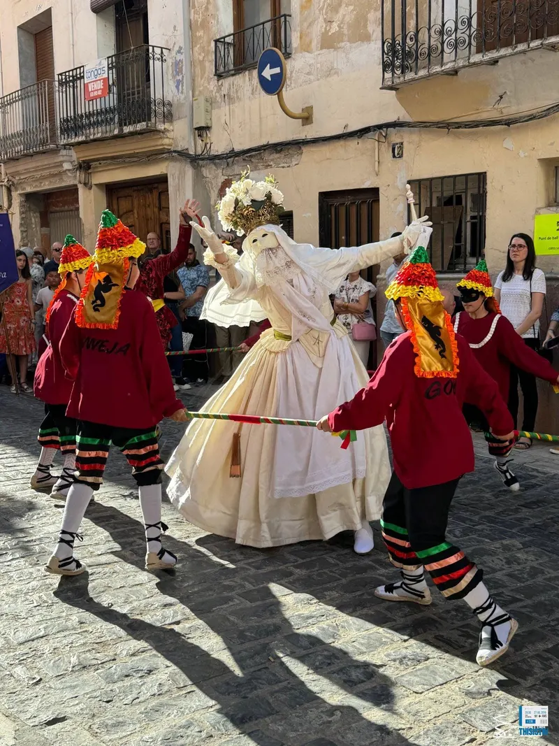 baile de la Moma, Xativa Corpus Christi, Procesion civica