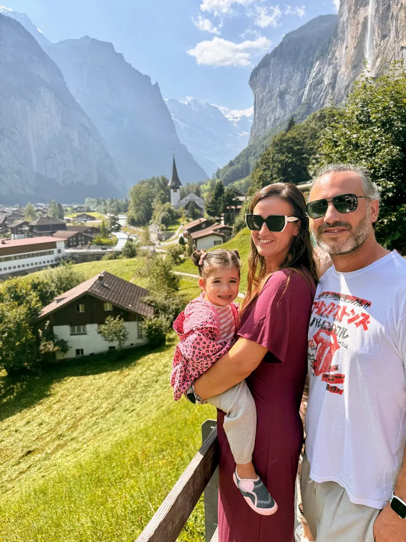 Lauterbrunnen en verano, detalle familia ThisIsTravel