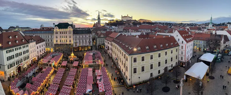 This Is Bratislava & Viena en Navidad