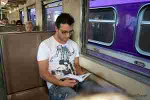 tren con destino a Ayutayya