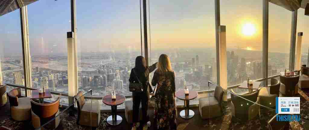 vistas desde el Burj Khalifa al atardecer, el edificio más alto del mundo