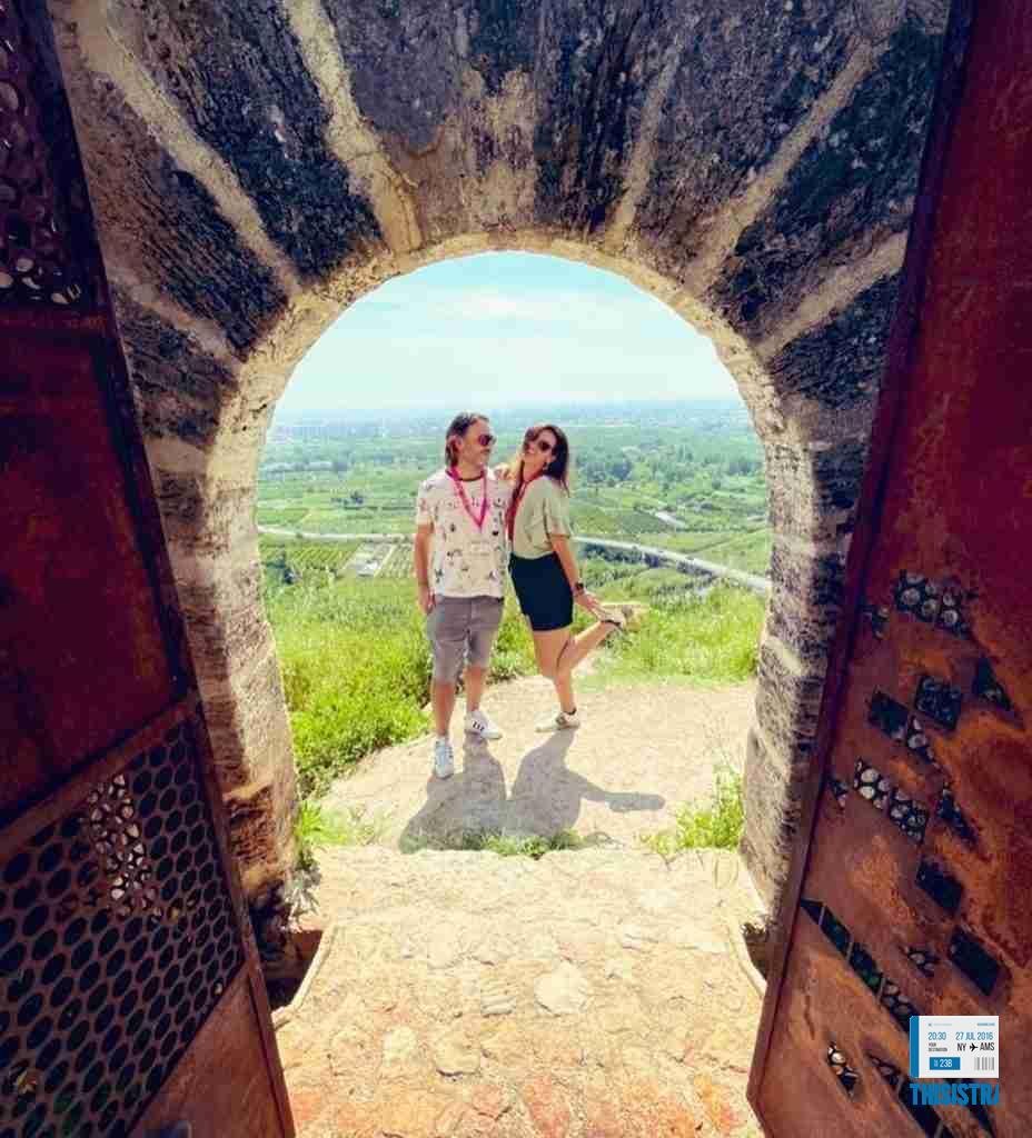 puertas del castillo de Bairen, Gandia, con las vistas a la comarca de la Safor
