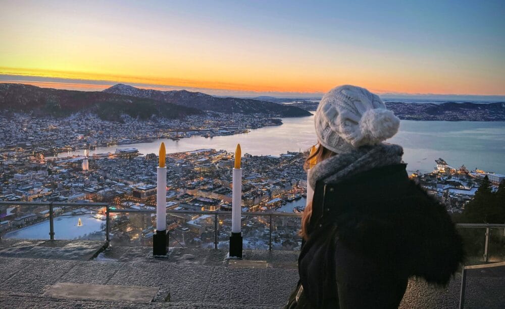 precioso atardecer desde el monte Floyen, Bergen Norway
