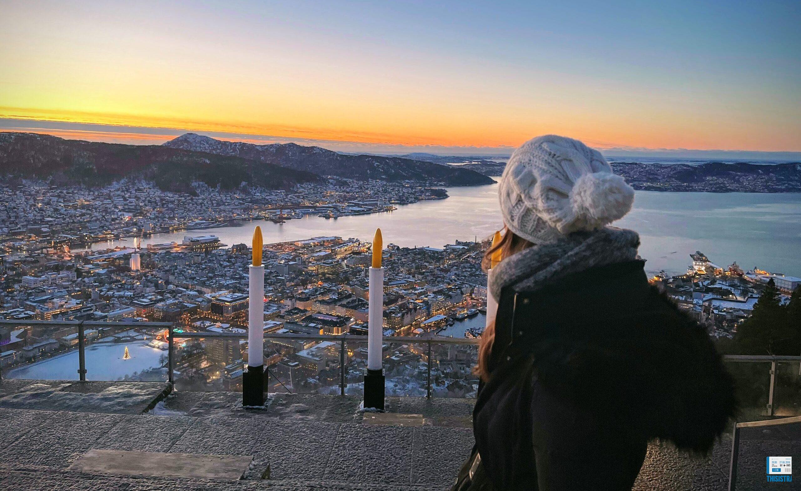precioso atardecer desde el monte Floyen, Bergen Norway