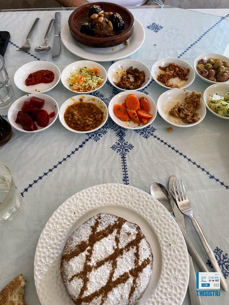 rica gastronomia Marroqui en Nayar Restaurant, detalle de tapas marroquis y comida