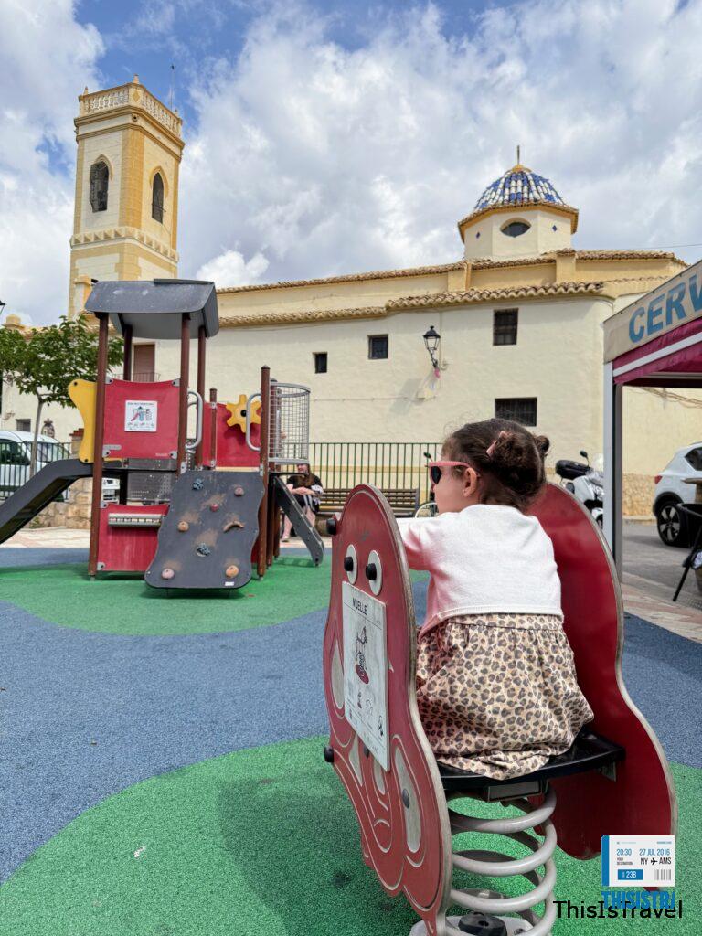 Detalle del parque infantil de la ermita de la Vilajoyosa