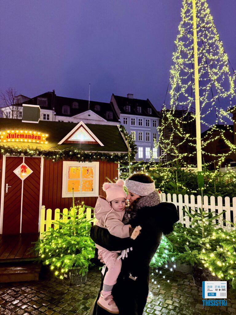 detalle mercado de navidad con Kiara y Kike