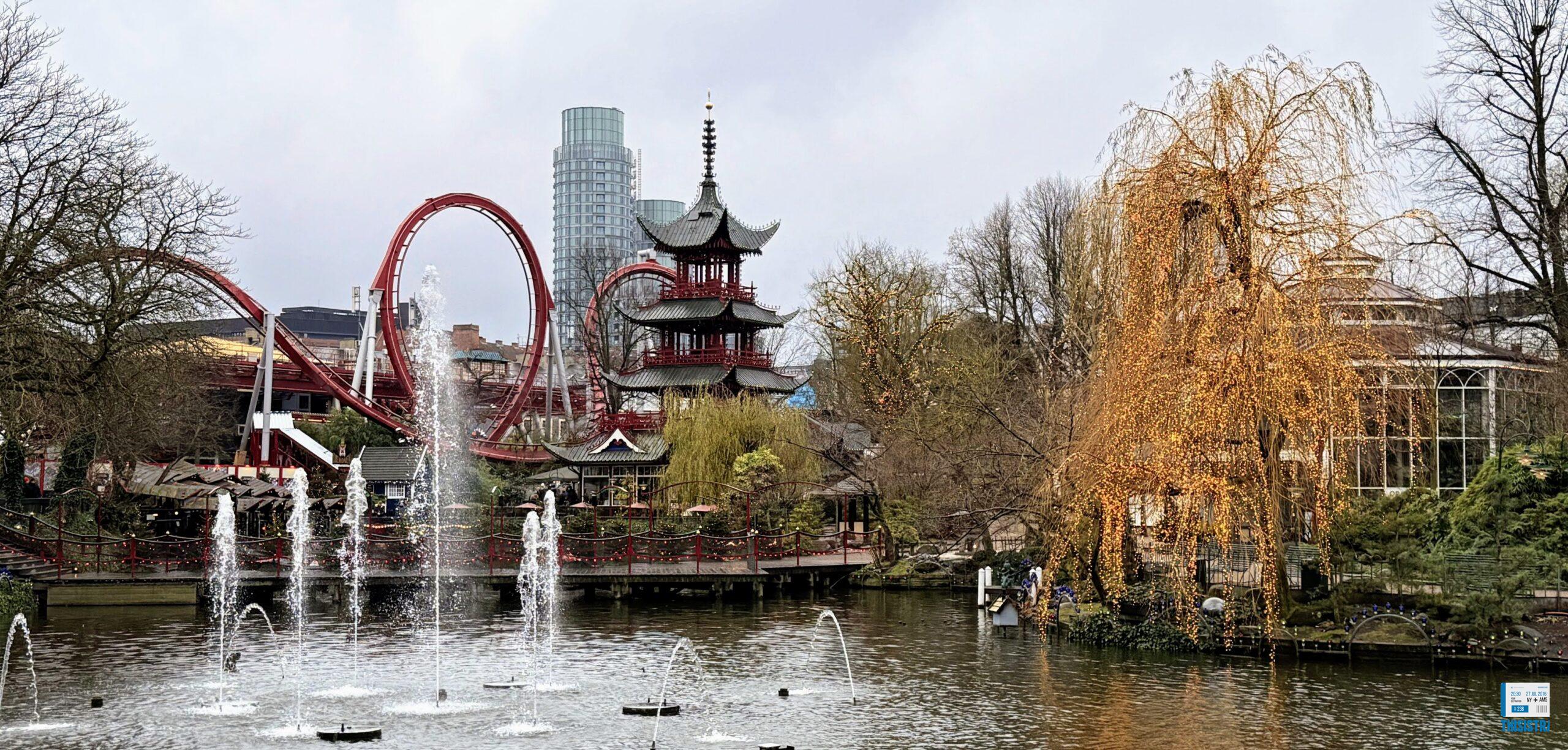 detalle de la panoramica de Tivoli con Copenhague al fondo
