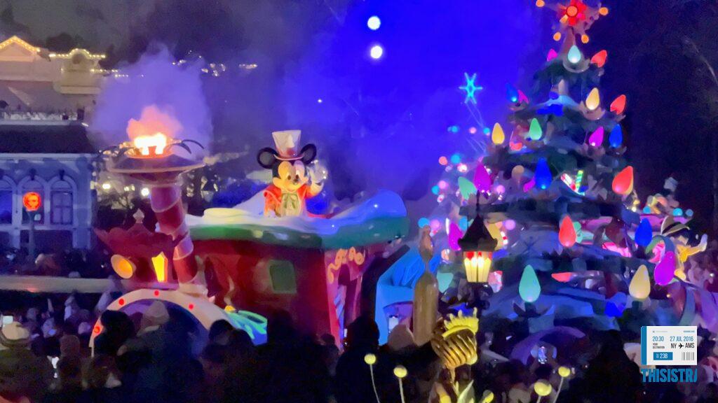 detallle carroza navidad de Mickey, desfile