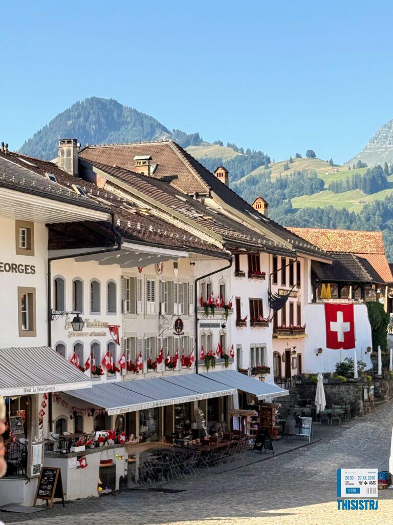 detalle de Gruyere y su plaza